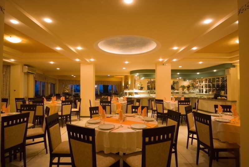 Potamaki Beach Hotel Benitses  Ngoại thất bức ảnh