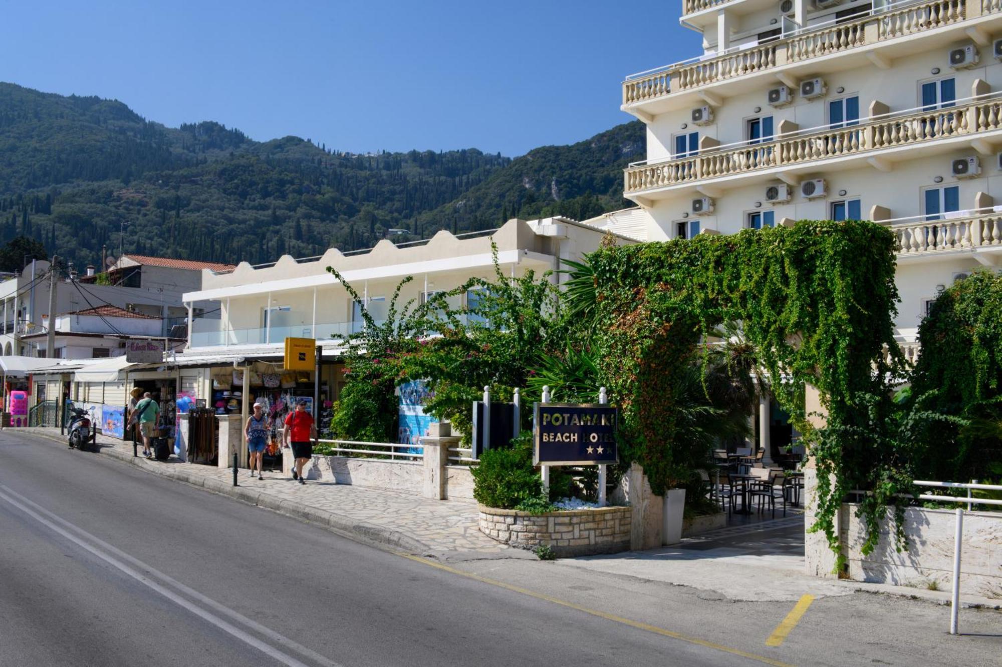 Potamaki Beach Hotel Benitses  Ngoại thất bức ảnh