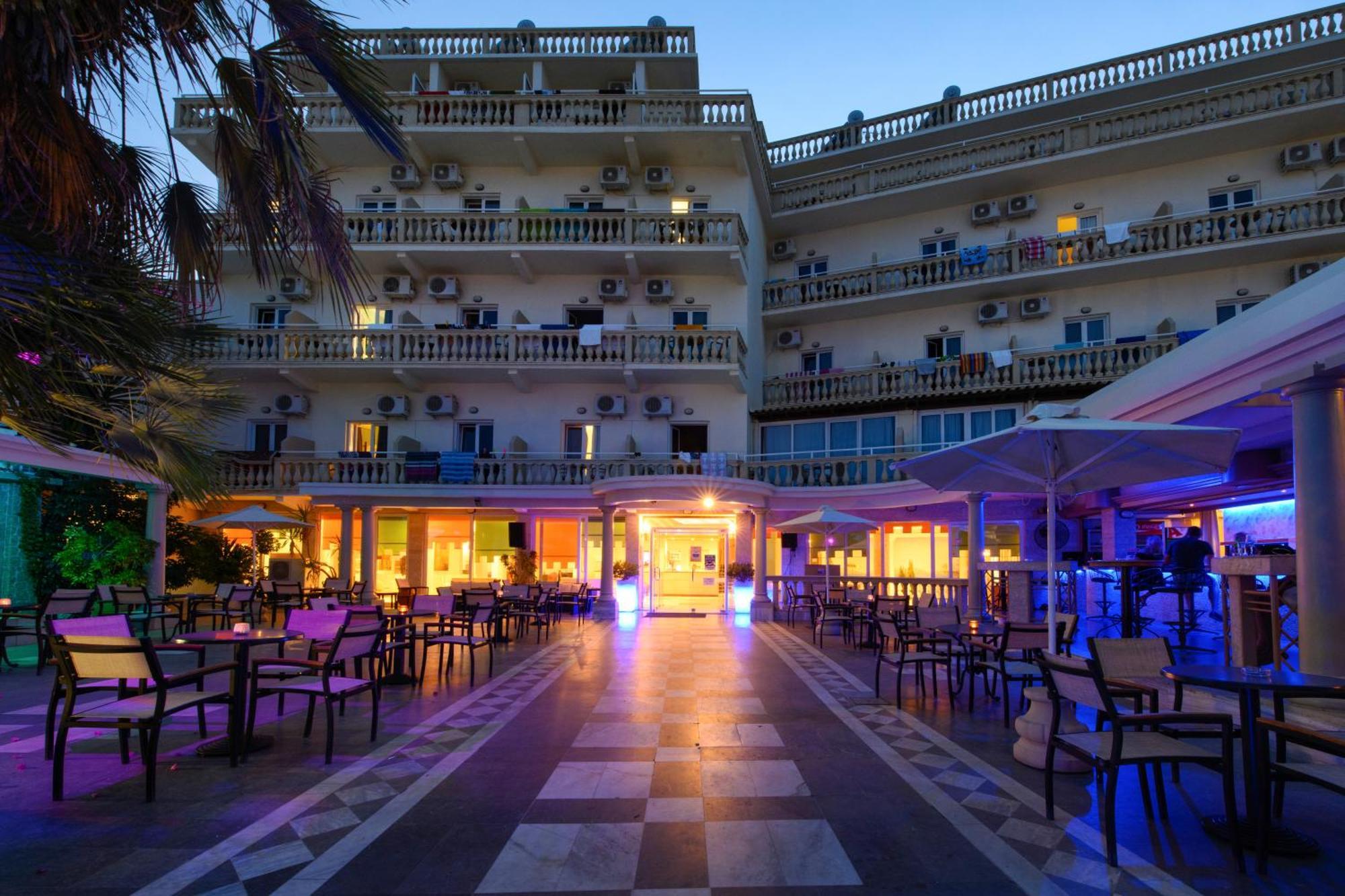 Potamaki Beach Hotel Benitses  Ngoại thất bức ảnh