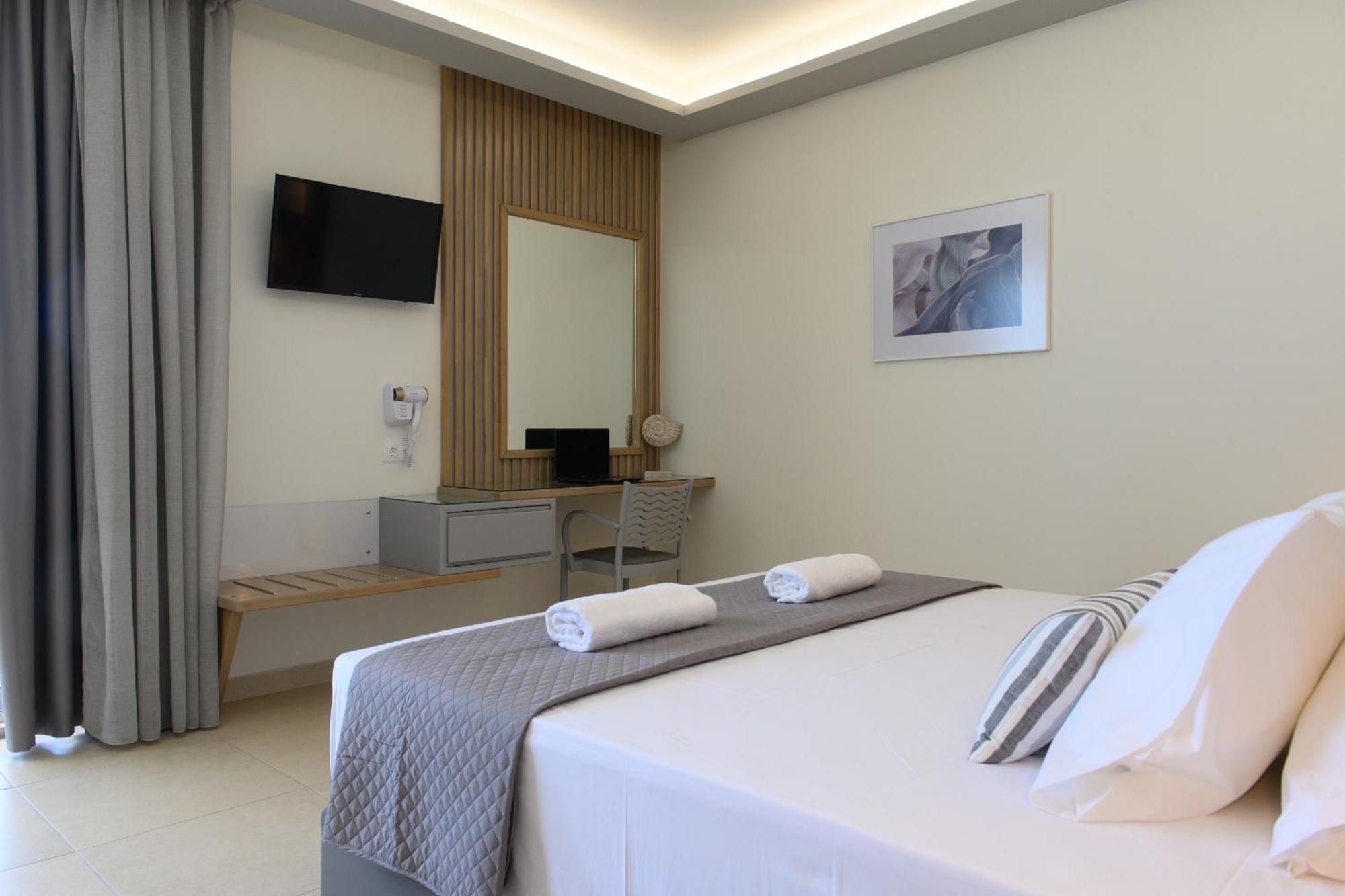 Potamaki Beach Hotel Benitses  Phòng bức ảnh
